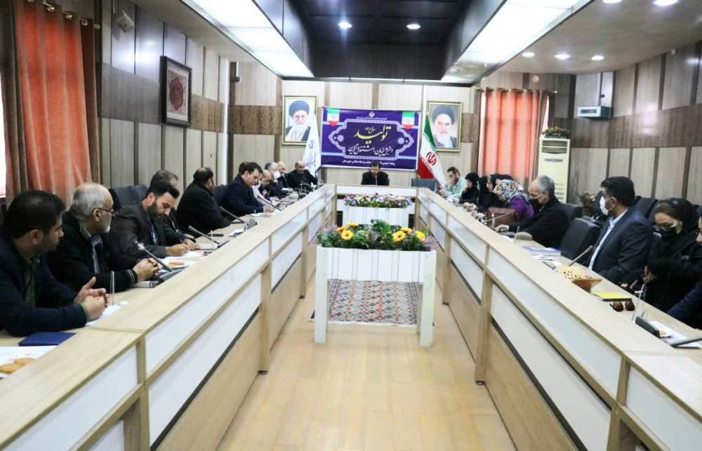 نشست هم اندیشی معاون فرهنگی و رسانه اداره کل فرهنگ و ارشاد اسلامی خوزستان با سرپرستان نشریات سراسری