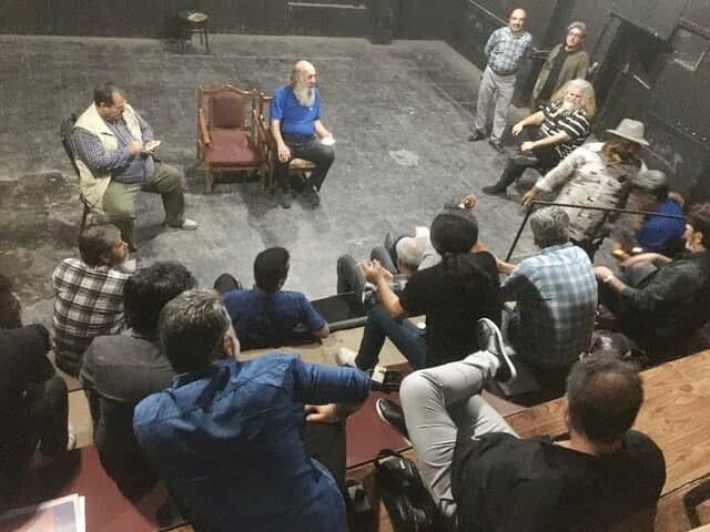 تجمع هنرمندان تئاتر در پلاتو نمایش تالار آفتاب اهواز