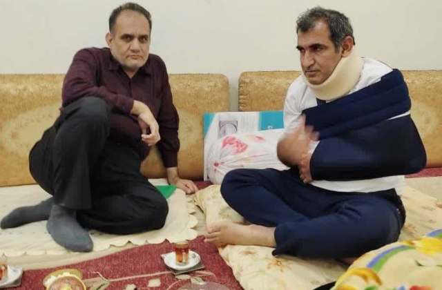 عیادت رضا علیجانی پیشکسوت مطبوعات از جهاد زرگانی خبرنگار پیشکسوت عیادت رضا علیجانی پیشکسوت مطبوعات از جهاد زرگانی خبرنگار پیشکسوت