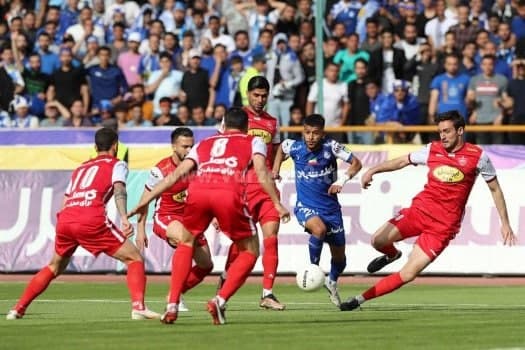 خط حمله استقلال در برابر دیوار پرسپولیس خط حمله استقلال در برابر دیوار پرسپولیس