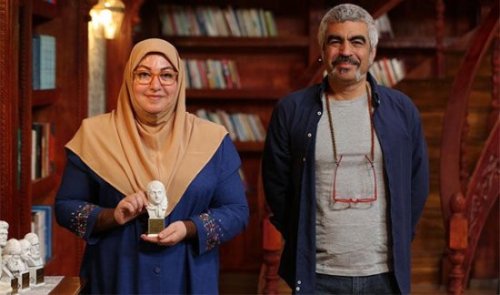 جنجال گوینده زن صداوسیما با ظاهر متفاوتش! جنجال گوینده زن صداوسیما با ظاهر متفاوتش!