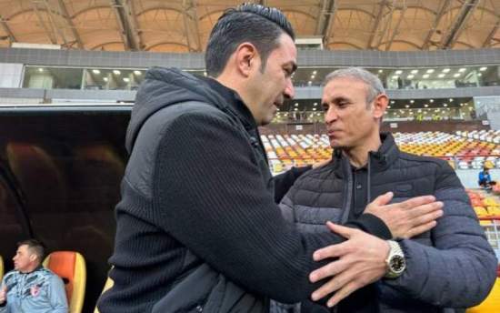 تعویق لیگ به سود گل‌محمدی و جواد نکونام