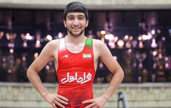 قهرمان کشتی جهان: مجبورم دستفروشی کنم