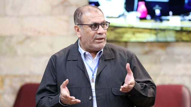 سردار حیاتی: امانتی که به فوتبال گچساران دادیم پس دهند سردار حیاتی: امانتی که به فوتبال گچساران دادیم پس دهند