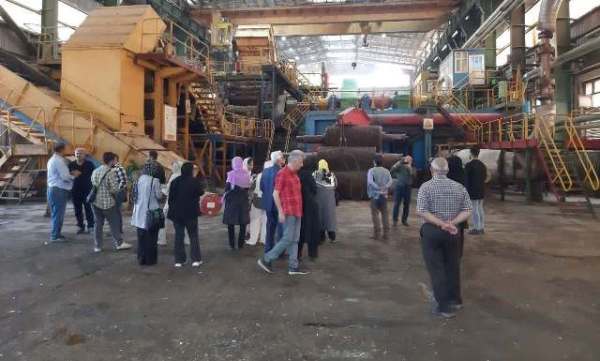 برداشتی از برداشت نیشکرهای امیرکبیر برداشتی از برداشت نیشکرهای امیرکبیر