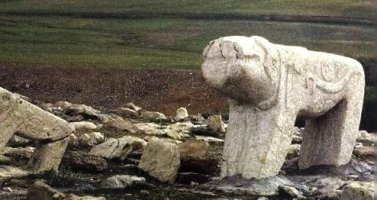 راز شیرهای سنگی بالای قبرها برملا شد