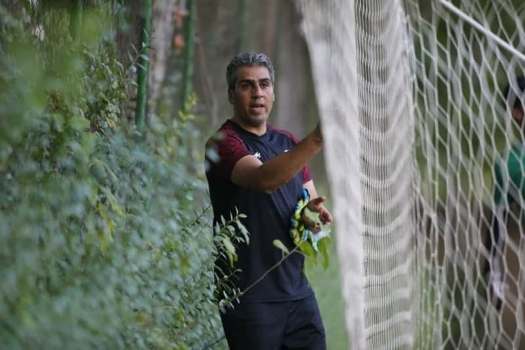 کینهات را به دل گرفتم آقای هاشمینسب! کینهات را به دل گرفتم آقای هاشمینسب!