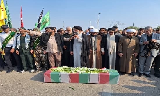 تشییع شهید گمنام در منطقه ویژه اقتصادی پتروشیمی ماهشهر