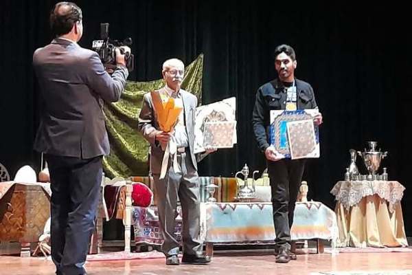 نخستین جشنواره منطقهای شعر (لکی واته) برگزار شد نخستین جشنواره منطقهای شعر (لکی واته) برگزار شد