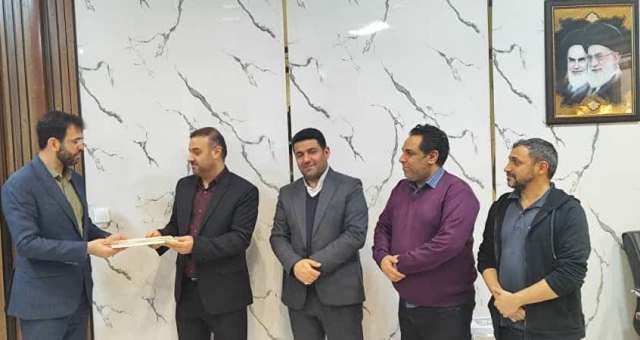 دبیر جشنواره بین المللی تیاتر لاله های سرخ اندیمشک انتخاب شد دبیر جشنواره بین المللی تیاتر لاله های سرخ اندیمشک انتخاب شد