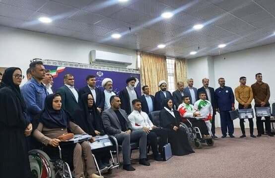 هدایای رهبر انقلاب به مدال‌آوران خوزستانی اهدا شد