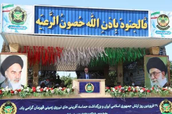 در برابر هر تهدیدی پاسخی کوبنده می دهیم در برابر هر تهدیدی پاسخی کوبنده می دهیم