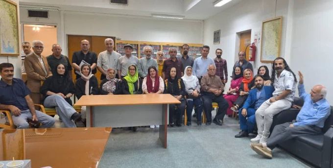 من مهربانی را از ابرها آموخته ام