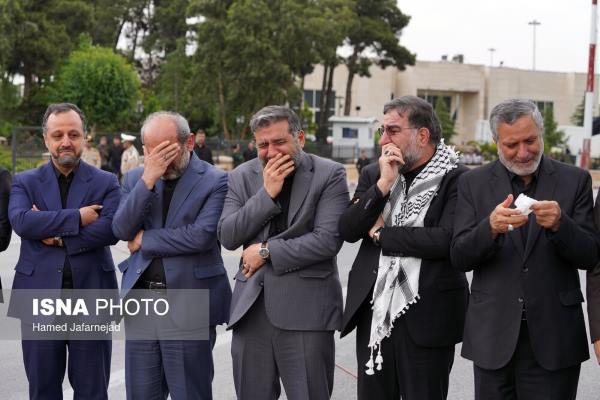 بدرود غمگنانه مردم و مسوولان کشور با خدمتگزاران شهید بدرود غمگنانه مردم و مسوولان کشور با خدمتگزاران شهید