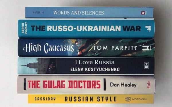 ۶ کتاب نامزد جایزه ادبی 