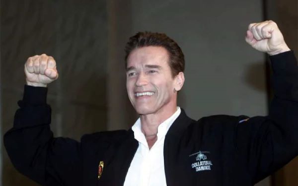 آرنولد شوارتزنگر چگونه میلیاردر شد؟ آرنولد شوارتزنگر چگونه میلیاردر شد؟