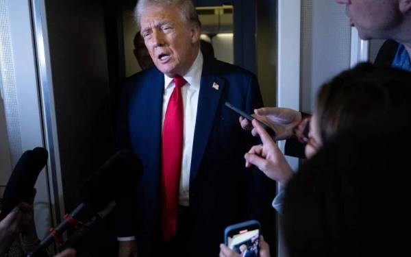 ترامپ: درپی توافق ساده با ایران هستیم