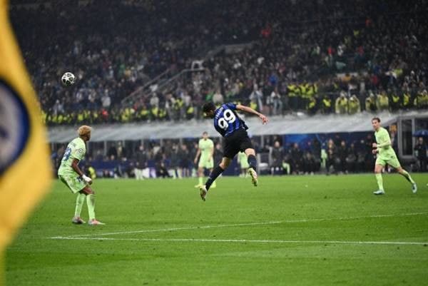 توییتر توپ طلا را به طارمی داد!