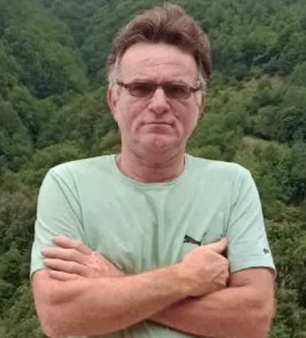 عبدالحمیدگل افشان عبدالحمیدگل افشان