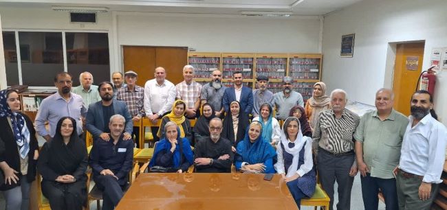 علیپور: «محمود» به گردن شعر ایران حق دارد/نائل: تا به همدیگر عشق نورزیم به جایی نمی رسیم علیپور: «محمود» به گردن شعر ایران حق دارد/نائل: تا به همدیگر عشق نورزیم به جایی نمی رسیم