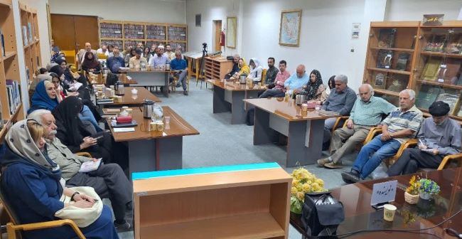 علیپور: «محمود» به گردن شعر ایران حق دارد/نائل: تا به همدیگر عشق نورزیم به جایی نمی رسیم علیپور: «محمود» به گردن شعر ایران حق دارد/نائل: تا به همدیگر عشق نورزیم به جایی نمی رسیم