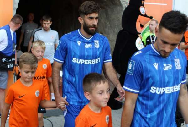 قلی‌زاده چشم سرمربی را گرفت