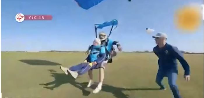 پرش پیرزن ۱۰۲ ساله از ارتفاع ۲ هزار متری