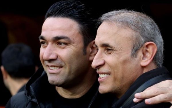 شعار علیه یحیی و نکونام در فولاد آرنا