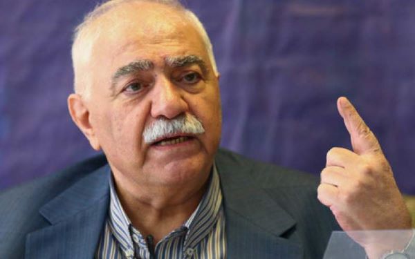 تصمیم گیری در خودروسازی کشور دردآور است تصمیم گیری در خودروسازی کشور دردآور است