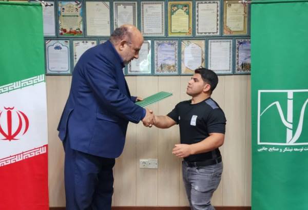 قدردانی مدیرعامل توسعه نیشکر از صادق بیت‌سیاح