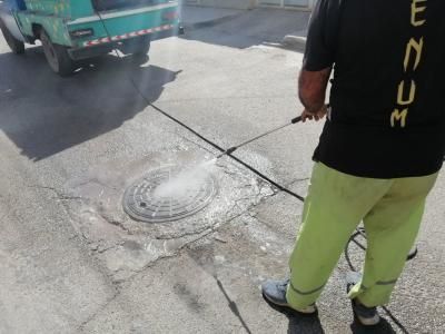 کارگذاری ۲۴۳۶ سازوبرگ منهول فاضلاب در اهواز