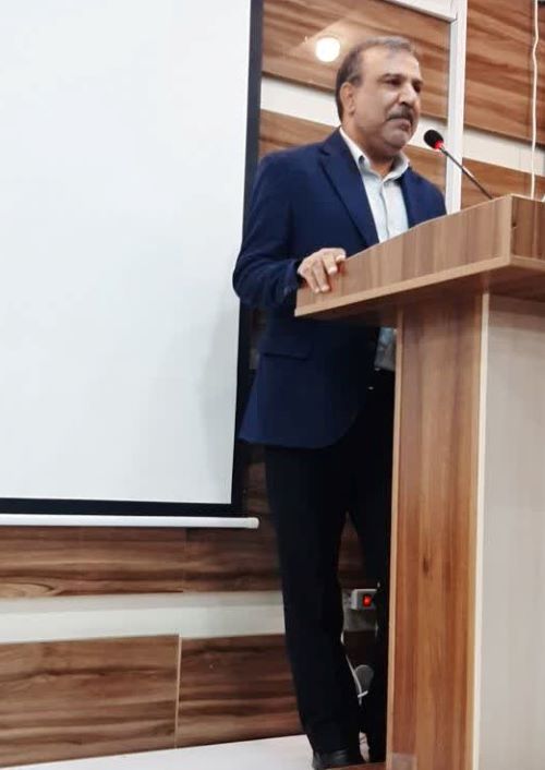 رسانه افزون بر آزادی، باید حرفه‌ای و متمایز باشد