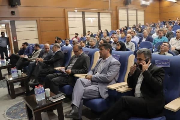  رویداد فناورانه حاصلخیزی خاک در شرایط تنش آبی