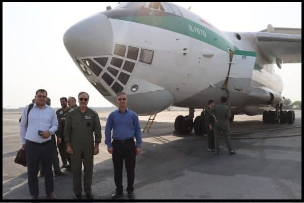 عملیات خاموشی آتش در بخش عراقی تالاب هورالعظیم با هواپیمای آب‌پاش