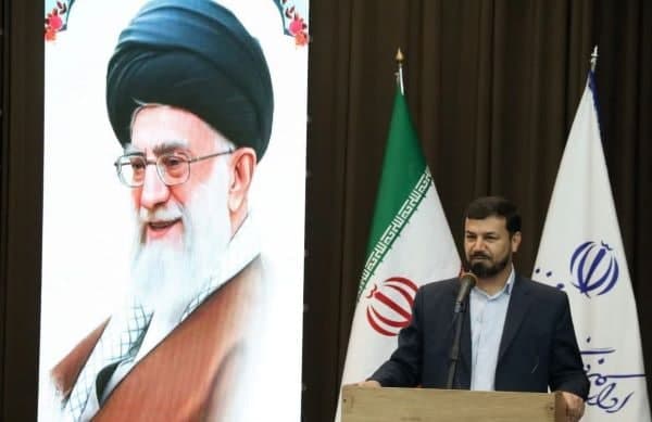مردمان رسانه آگاهی بخش جامعه هستند مردمان رسانه آگاهی بخش جامعه هستند