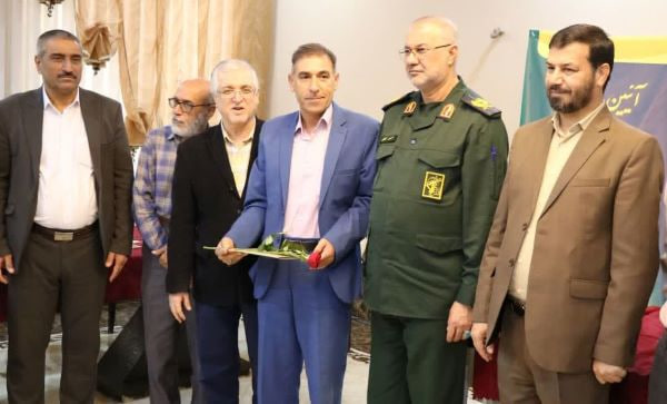 برگزاری آیین نکوداشت پیشکسوتان مطبوعات خوزستان/قلم‌هایی که هنوز می‌نویسند