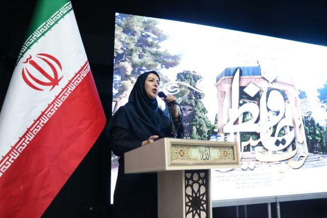 حافظ، شاعر ترجمه‌ناپذیرِ زبان ایهام؛ هنوز او را نشناخته‌ایم