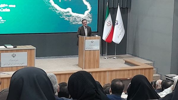 سیلاوی: سفره روح ما از کتاب خالی است