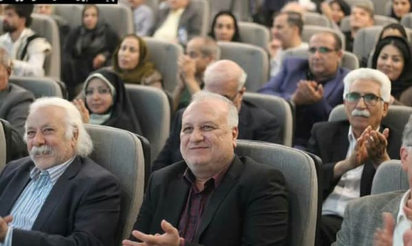 از «مولانا» تا شعر امروزین؛ روایت یک شب ادبی در شکرستان از «مولانا» تا شعر امروزین؛ روایت یک شب ادبی در شکرستان