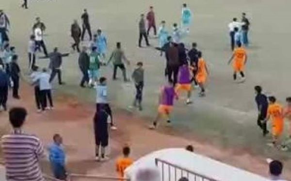 درگیری باورنکردنی در فوتبال ایران/فیلم