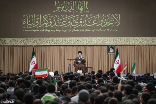  ۱۳ آبان از نگاه رهبر انقلاب؛ افشای ماهیت استکبار