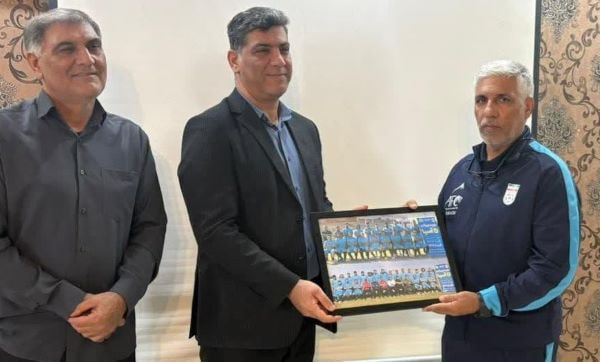 پایان کلاس مربیگری فوتبال D آسیا در اندیمشک پایان کلاس مربیگری فوتبال D آسیا در اندیمشک