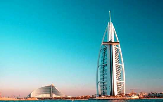 معرفی ۹ کالای پرسود برای خرید از دبی ۲۰۲۳