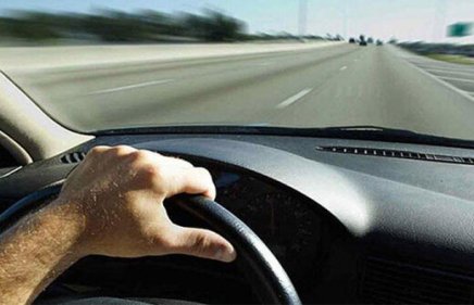 ببینید | آزار و اذیت مردم توسط راننده‌های دو خودروی پراید و یک سمند وسط خیابان!