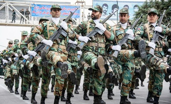 نمایش توان رزمی نیروهای مسلح در اهواز  